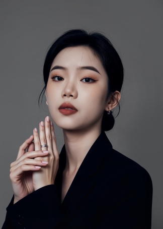 吴杰形象照 (3)_副本.jpg